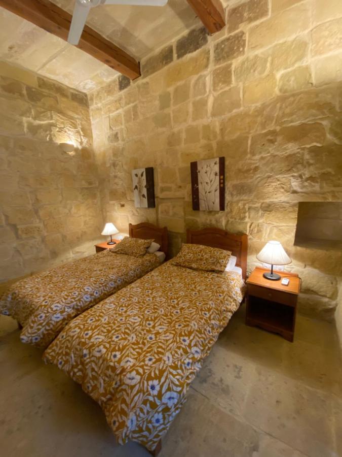 Farmhouse Razzett Cora Виктория Экстерьер фото